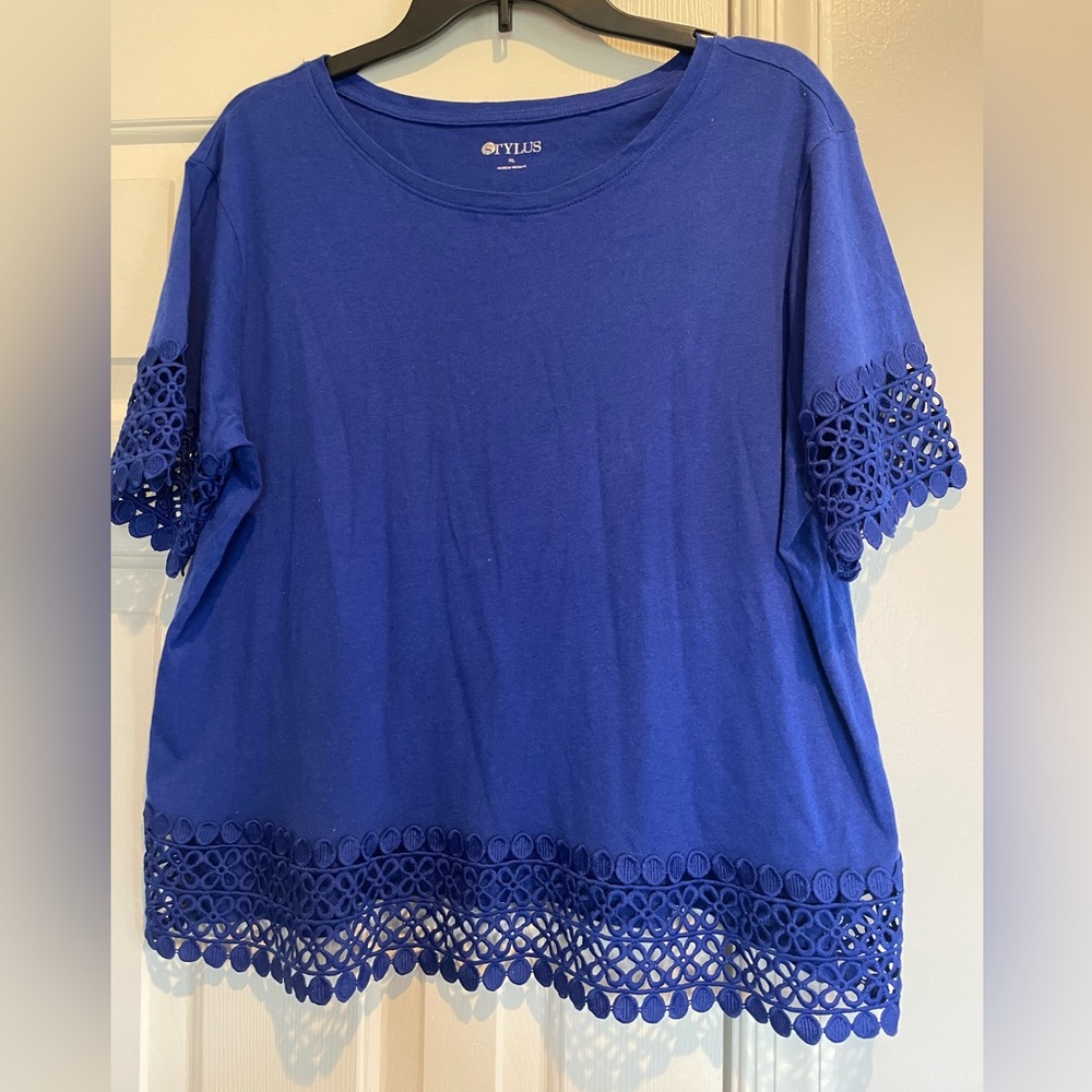 STYLUS blue crew neck blouse women’s XL
